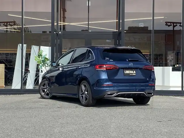 メルセデス・ベンツ Ｂ２００ｄ AMGライン 福岡県 2020(令2)年 2.7万km デニムブルー ・1オーナー/・アダプティブクルーズコントロール/・純正ナビ/BT/USB/carplay/・バックカメラ/・ハーフレザーシート/シートヒーター/・ドライブレコーダー/・フルセグ/・ETC/・純正18AW/・LEDライト/・BLIS/・保証書/・取扱説明書