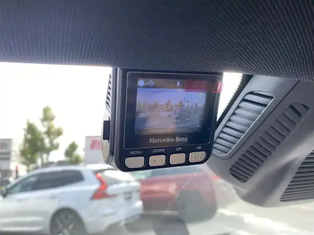 メルセデス・ベンツ Ｂ２００ｄ AMGライン 福岡県 2020(令2)年 2.7万km デニムブルー ・1オーナー/・アダプティブクルーズコントロール/・純正ナビ/BT/USB/carplay/・バックカメラ/・ハーフレザーシート/シートヒーター/・ドライブレコーダー/・フルセグ/・ETC/・純正18AW/・LEDライト/・BLIS/・保証書/・取扱説明書