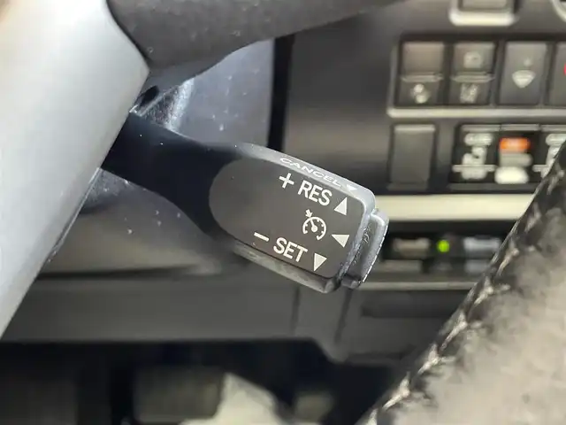 トヨタ ヴォクシー ZS 煌Ⅱ 岩手県 2019(令1)年 10.9万km ホワイトパールクリスタルシャイン ワンオーナー/４WD/両側パワースライドドア/寒冷地仕様/トヨタセーフティセンスC/プリクラッシュセーフティ/レーンディパーチャーアラート/オートマチックハイビーム/先行車発進告知機能/クルーズコントロール/クリアランスソナー/パーキングサポートブレーキ/MTモード付AT/横滑り防止装置/アイドリングストップ/リヤオートエアコン/ロールサンシェード/純正SDナビ/フルセグTV/TVキャンセラー/バックカメラ/ドライブレコーダー/ETC/エンジンスターター/LEDヘッドランプ/純正１６インチアルミホイール