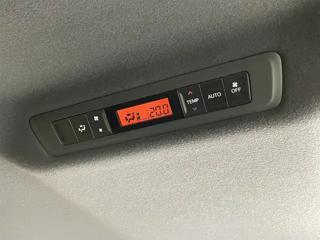 トヨタ ヴォクシー ZS 煌Ⅱ 岩手県 2019(令1)年 10.9万km ホワイトパールクリスタルシャイン ワンオーナー/４WD/両側パワースライドドア/寒冷地仕様/トヨタセーフティセンスC/プリクラッシュセーフティ/レーンディパーチャーアラート/オートマチックハイビーム/先行車発進告知機能/クルーズコントロール/クリアランスソナー/パーキングサポートブレーキ/MTモード付AT/横滑り防止装置/アイドリングストップ/リヤオートエアコン/ロールサンシェード/純正SDナビ/フルセグTV/TVキャンセラー/バックカメラ/ドライブレコーダー/ETC/エンジンスターター/LEDヘッドランプ/純正１６インチアルミホイール