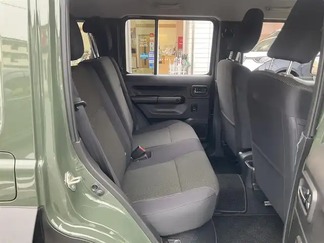 スズキ ジムニー ノマド FC 滋賀県 2025(令7)年 0.1千km 緑 登録済未使用車/車検10年10月まで/スズキセーフティーサポート/AT車/4WD/純正フロアマット/純正LEDヘッドライト/シートヒーター/取説/保証書/スペアキー