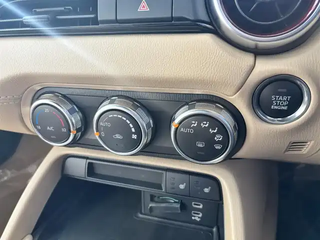 マツダ ロードスター 35周年記念車 京都府 2025(令7)年 0.1千km ワインＭ 純正8、8インチコネクトナビ、地デジ、Bluetooth/（ナビSDカード欠品）/USB端子/前席シートヒーター/レーダークルーズコントロール/オートハイビーム/LEDヘッドランプ/純正16インチアルミホイール/スペアキー/ステアリングスイッチ/保証書/取扱説明書