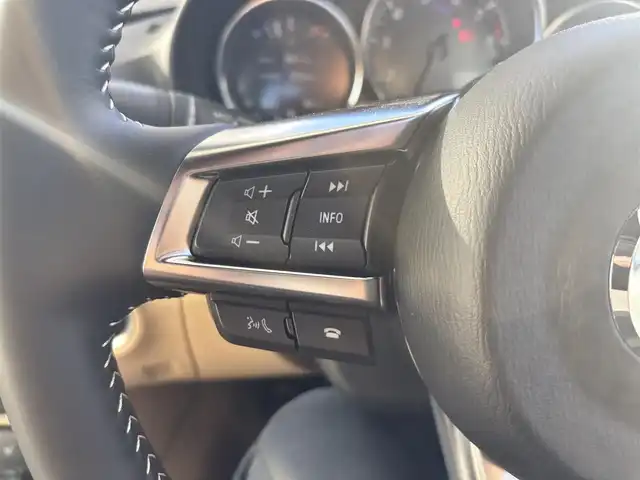 マツダ ロードスター 35周年記念車 京都府 2025(令7)年 0.1千km ワインＭ 純正8、8インチコネクトナビ、地デジ、Bluetooth/（ナビSDカード欠品）/USB端子/前席シートヒーター/レーダークルーズコントロール/オートハイビーム/LEDヘッドランプ/純正16インチアルミホイール/スペアキー/ステアリングスイッチ/保証書/取扱説明書