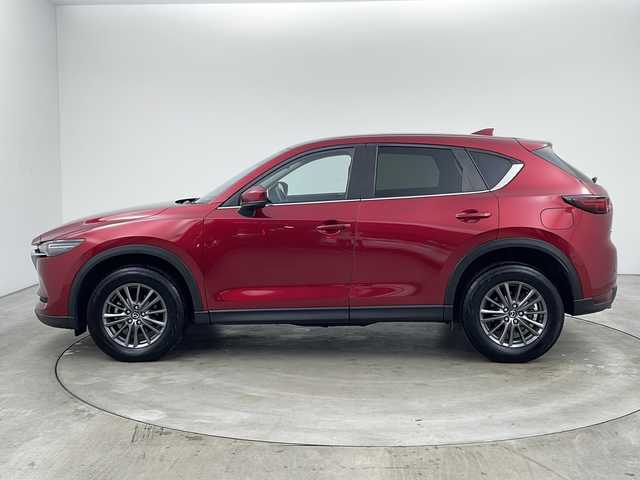 マツダ ＣＸ－５ XD プロアクティブ 兵庫県 2019(平31)年 5.6万km ソウルレッドクリスタルM ・純正ナビ/CD/DVD/USB/AUX/TV/BT/・Apple car　Play・Android　Auto/・バックカメラ/・アラウンドビューモニター/・運転席メモリー付きパワーシート/・前席シートヒーター/・ステアリングヒーター/・パワーバックドア/・ETC/・電子パーキングブレーキ/・オートホールド/・左右独立エアコン/・アイドリングストップ/・車間認知支援システム/・衝突軽減ブレーキ/・ブラインドスポットモニター/・レーンキープアシストシステム/・交通標識認識システム/・ドライバーアテンションアラート/・パーキングセンター/・レーダークルーズコントロール/・ヘッドアップディスプレイ/・オートワイパー/・オートライト/・電動格納ミラー/・革巻ステアリング/・ステアリングスイッチ/・ウインカーミラー/・フォグランプ/・オールオートパワーウィンドウ/・取扱説明書/・保証書/・スペアキー/・純正フロアマット/・純正アルミホイール