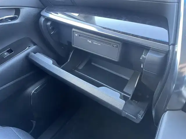 トヨタ アルファード S Cパッケージ 静岡県 2020(令2)年 2.5万km ホワイトパールクリスタルシャイン ワンオーナー/4WD/トヨタセーフティーセンス/プリクラッシュセーフティー/レーダークルーズコントロール/モデリスタエアロ（F/S/R）/シグネチャーイルミブレード/純正ナビ/フリップダウンモニター/・フルセグTV/・Bluetooth接続/・DVD再生/・USB入力端子/両側パワースライドドア/電動パーキングブレーキ/オートブレーキホールド/AC100V電源/パワーバックドア/プッシュスタート/スマートキー/スペアキー/ステアリングヒーター/前席シートヒーター・エアシート/前席パワーシート/運転席シートメモリー/助手席・2列目オットマン/ビルトインETC2.0/ドラレコ/バックカメラ/純正18インチアルミホイール/取扱説明書/保証書