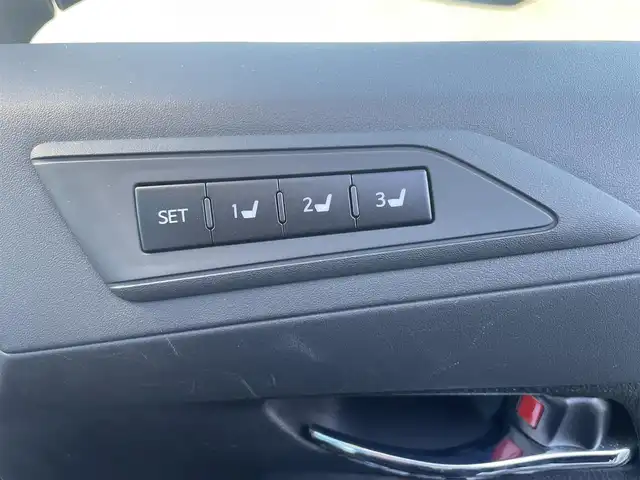 トヨタ アルファード S Cパッケージ 静岡県 2020(令2)年 2.5万km ホワイトパールクリスタルシャイン ワンオーナー/4WD/トヨタセーフティーセンス/プリクラッシュセーフティー/レーダークルーズコントロール/モデリスタエアロ（F/S/R）/シグネチャーイルミブレード/純正ナビ/フリップダウンモニター/・フルセグTV/・Bluetooth接続/・DVD再生/・USB入力端子/両側パワースライドドア/電動パーキングブレーキ/オートブレーキホールド/AC100V電源/パワーバックドア/プッシュスタート/スマートキー/スペアキー/ステアリングヒーター/前席シートヒーター・エアシート/前席パワーシート/運転席シートメモリー/助手席・2列目オットマン/ビルトインETC2.0/ドラレコ/バックカメラ/純正18インチアルミホイール/取扱説明書/保証書