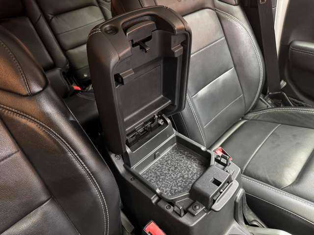 クライスラー・ジープ ジープ ラングラー アンリミテッド サハラ 千葉県 2019(令1)年 5.4万km ブライトホワイトクリアコート 純正ナビ　/バックカメラ　/ACC　/黒革シート　/シートヒーター　/レーンアシスト　/ブラインドスポット　/ステアリングヒーター　/コーナーセンサー　/スマートキー　/ETC　/ヒルディセントコントロール