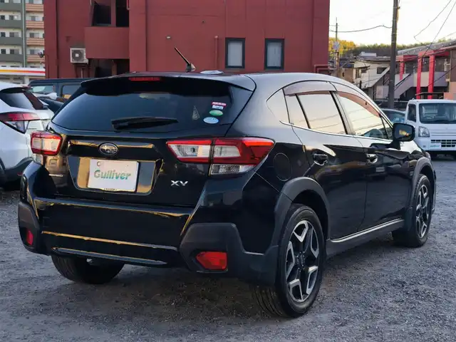 スバル インプレッサ ＸＶ 2．0i－S アイサイト 熊本県 2017(平29)年 11.4万km クリスタルブラックシリカ ワンオーナー/純正ナビ/【フルセグTV/Bluetooth/CD/DVD】/バックカメラ/アイサイト/・プリクラッシュブレーキ/・全車速追従機能付きクルーズコントロール/・アクティブレーンキープ/・車線逸脱警報/・ふらつき警報/・先行車発進お知らせ/・AT誤発進抑制制御/・AT誤後進抑制制御/オートLEDライト/ウィンカーミラー/純正18インチAW/ハーフレザーシート/前席パワーシート/プッシュスタート/スマートキー/アイドリングストップ/横滑り防止装置/革巻きステアリング/ステアリングスイッチ/純正フロアマット/保証書/取扱説明書