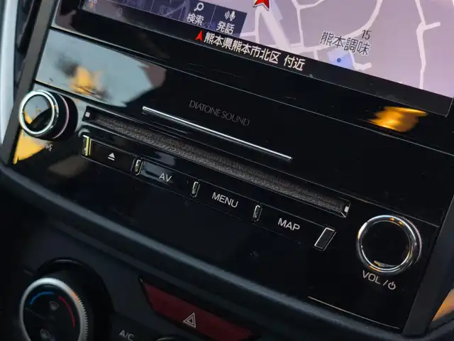 スバル インプレッサ ＸＶ 2．0i－S アイサイト 熊本県 2017(平29)年 11.4万km クリスタルブラックシリカ ワンオーナー/純正ナビ/【フルセグTV/Bluetooth/CD/DVD】/バックカメラ/アイサイト/・プリクラッシュブレーキ/・全車速追従機能付きクルーズコントロール/・アクティブレーンキープ/・車線逸脱警報/・ふらつき警報/・先行車発進お知らせ/・AT誤発進抑制制御/・AT誤後進抑制制御/オートLEDライト/ウィンカーミラー/純正18インチAW/ハーフレザーシート/前席パワーシート/プッシュスタート/スマートキー/アイドリングストップ/横滑り防止装置/革巻きステアリング/ステアリングスイッチ/純正フロアマット/保証書/取扱説明書