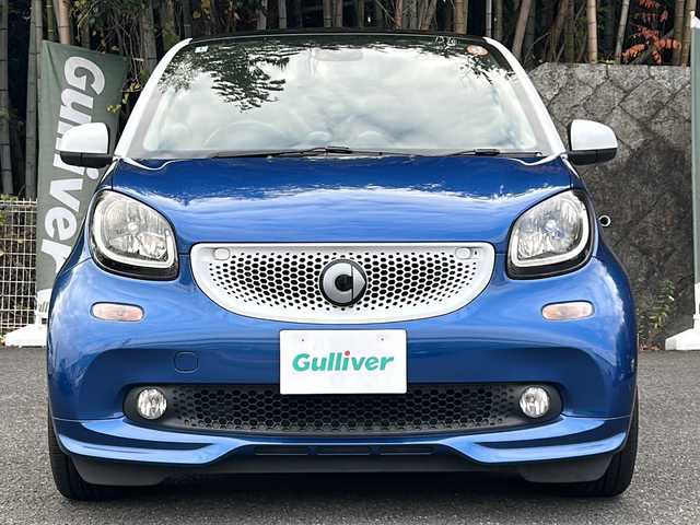 スマート ＭＣＣ スマート フォーツークーペ BRABUSスポーツ 京都府 2018(平30)年 4.3万km 白Ⅱ Panasonicナビ/・フルセグTV /BT Audio/バックカメラ/クルーズコントロール/ETC/ガラスルーフ/衝突軽減装置/車線逸脱防止装置/コーナーセンサー/アイドリングストップ/パドルシフト/シートヒーター/ステアリングスイッチ/純正フロアマット/保証書＆取説/ナビ取説/スペアキー