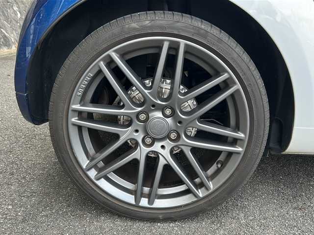 スマート ＭＣＣ スマート フォーツークーペ BRABUSスポーツ 京都府 2018(平30)年 4.3万km 白Ⅱ Panasonicナビ/・フルセグTV /BT Audio/バックカメラ/クルーズコントロール/ETC/ガラスルーフ/衝突軽減装置/車線逸脱防止装置/コーナーセンサー/アイドリングストップ/パドルシフト/シートヒーター/ステアリングスイッチ/純正フロアマット/保証書＆取説/ナビ取説/スペアキー