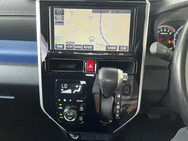 トヨタ タンク カスタムG－T 高知県 2017(平29)年 2.1万km ブライトシルバーM ワンオーナー/純正9インチナビ/　Bluetooth/フルセグ/　CD/DVD/AM/FM/バックカメラ/ETC2.0/両側電動スライドドア/クルーズコントロール/リアサンシェード/LEDヘッドライト/フォグランプ/純正15インチアルミホイール/純正フロアマット/衝突被害軽減システム/横滑り防止装置/アイドリングストップ/プッシュスタート/スマートキー/スペアキー/保証書/取扱説明書