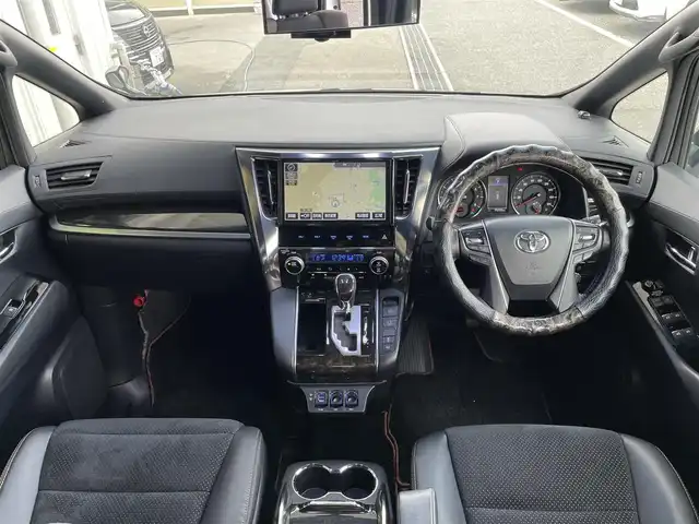 トヨタ アルファード S Aパッケージ タイプブラック 東京都 2016(平28)年 7.6万km ホワイトパールクリスタルシャイン 純正10インチナビ/　【フルセグ/CD/DVD/SD/BT/MSV】/バックカメラ/ステアリングスイッチ/レーダークルーズコントロール/ドライブレコーダー/サンルーフ/両側パワースライドドア/電動リアゲート/オットマン/ハーフレザーシート/コーナーセンサー/横滑り防止機能/クリアランスソナー/パーキングアシスト/LEDヘッドライト（AUTO機能付き）/フォグランプ/スペアキー×１