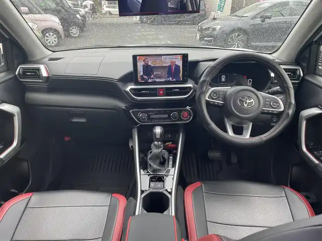 トヨタ ライズ Z 大阪府 2022(令4)年 2.4万km ブラックマイカメタリック/シャイニングホワイトパール セーフティセンス/モデリスタフルエアロ/純正ディスプレイオーディオ/フルセグTV/全方位モニター/ビルトインETC/前席シートヒーター/前後ドライブレコーダー/ハーフレザーシート/純正１７インチAW/レーダークルーズコントロール/クリアランスソナー/革巻きステアリング/ステアリングリモコン/LEDヘッドライト/フォグランプ/純正マット