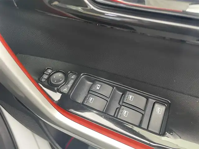トヨタ ライズ Z 大阪府 2022(令4)年 2.4万km ブラックマイカメタリック/シャイニングホワイトパール セーフティセンス/モデリスタフルエアロ/純正ディスプレイオーディオ/フルセグTV/全方位モニター/ビルトインETC/前席シートヒーター/前後ドライブレコーダー/ハーフレザーシート/純正１７インチAW/レーダークルーズコントロール/クリアランスソナー/革巻きステアリング/ステアリングリモコン/LEDヘッドライト/フォグランプ/純正マット