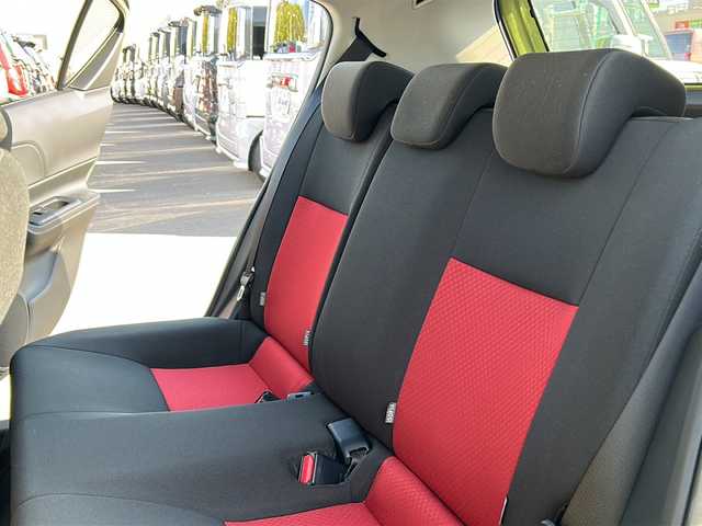 トヨタ アクア S 山口県 2018(平30)年 1.8万km フレッシュグリーンマイカメタリック 純正SDナビ/バックカメラ/ワンセグテレビ/トヨタセーフティセンス/コーナーセンサー/横滑り防止装置/オートライト/純正フロアマット/ステアリングリモコン/ヘッドライトレベライザー