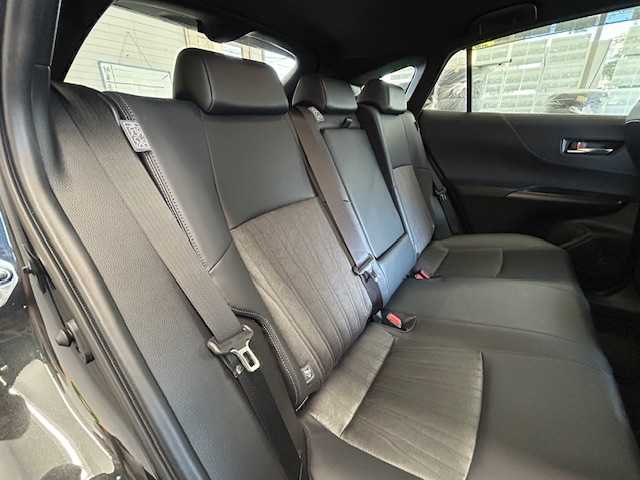 トヨタ ハリアー ハイブリッド Z 宮城県 2020(令2)年 0.9万km プレシャスブラックパール 純正ナビ（AM/FM/USB/BT）/フルセグTV/バックカメラ/全方位カメラ/JBLサウンドシステム/レーダークルーズコントロール追従有/レーンキープ/衝突軽減/パーキングサポートブレーキ/横揺れ防止/パワーシート/パワーバックドア/モデリスタエアロ/オートライト/オートハイビーム/ETC/純正フロアマット/プッシュスタート/ドラレコ/サマータイヤ純正AW（225/55R19）/保証書/記録簿/取扱説明書