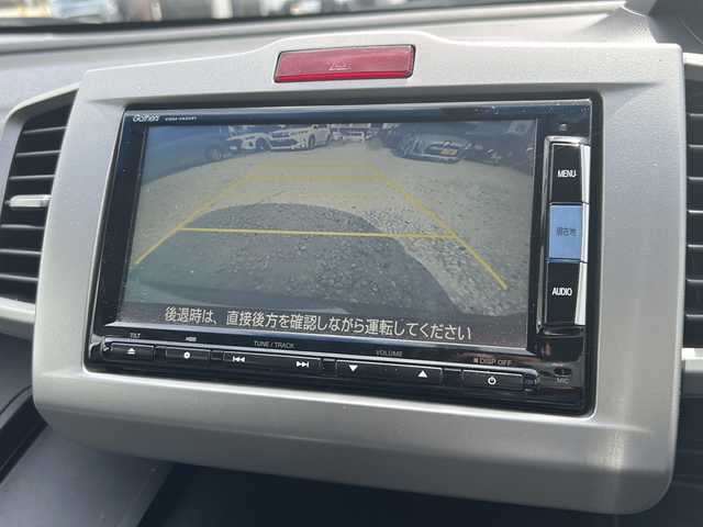 ホンダ フリード G ジャストセレクション 沖縄県 2014(平26)年 9.6万km モダンスティールM 禁煙車/純正ナビ　ワンセグＴＶ ＤＶＤ再生可　Ｂｌｕｅｔｏｏｔｈ/バックカメラ　/片側パワースライドドア　/ＨＩＤヘッドライト　/ＥＴＣ　　/オートライト　/横滑り防止装置　/スマートキー