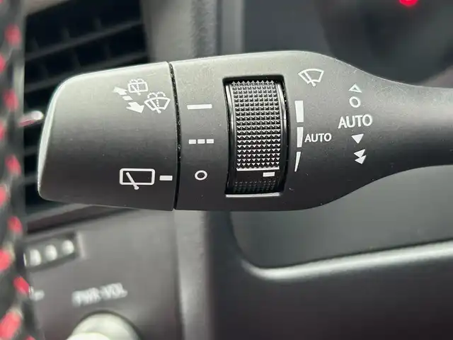 レクサス ＲＸ 300 Fスポーツ 熊本県 2019(平31)年 7.8万km ホワイトノーヴァガラスフレーク サンルーフ/革シート/プッシュスタート/純正ナビ/（CD・DVD・フルセグTV・BTオーディオ・SD）/バックカメラ/ビルトインETC/ドライブレコーダー/社外レーダー/純正20インチAW/レーダークルーズ/ルーフレール/前席パワーシート・右前席シートメモリー/前席エアーシート・シートヒーター/ステアリングヒーター/LEDヘッドライト/オートライト/フォグライト/前後コーナーセンサー/横滑り防止装置/ウィンカーミラー/純正フロアマット/ドアバイザー/新車保証書/取扱説明書/スマートスペアキー×1本
