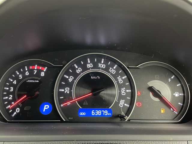 トヨタ ノア Si ダブルバイビー 千葉県 2018(平30)年 6.4万km ホワイトパールクリスタルシャイン トヨタセーフティセンス/・プリクラッシュセーフティ/・レーンディパーチャーアラート/・先行車発進告知/・オートハイビーム/社外8インチメモリナビ/CD DVD BT MSV フルセグ/両側パワースライドドア/クルーズコントロール/LEDオートライト/ハーフレザーシート/社外15インチアルミホイール/革巻きステアリング/ドアバイザー/純正フロアマット/プッシュスタート/スマートキー/ビルトインETC