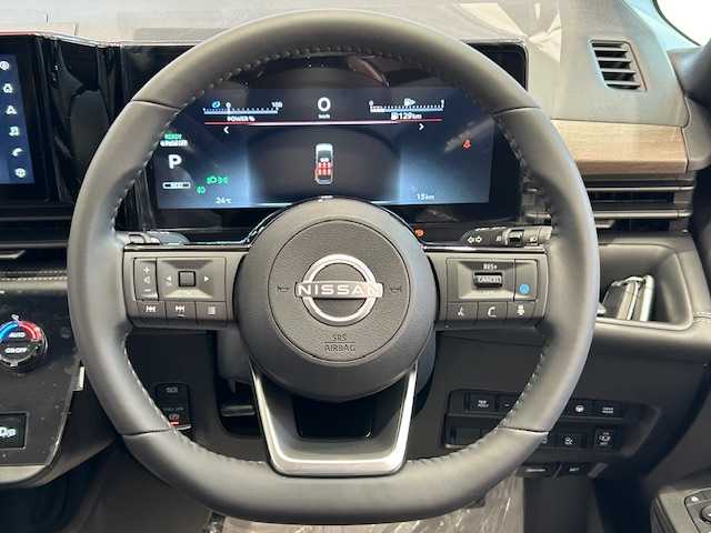 日産 セレナ e－パワー ハイウェイスター V 埼玉県 2025(令7)年 0.1万km未満 プリズムホワイト エマージェンシーブレーキ/プロパイロット/フリップダウンモニター/純正12.3インチメモリナビ/　　BT/フルセグ/アラウンドビューモニター/両側パワースライドドア/レーダークルーズコントロール/LEDオートライト/純正16インチアルミホイール/ステアリングスイッチ/ワイヤレス充電/USBポート/スマートキー2本/ビルトインETC2.0/禁煙車
