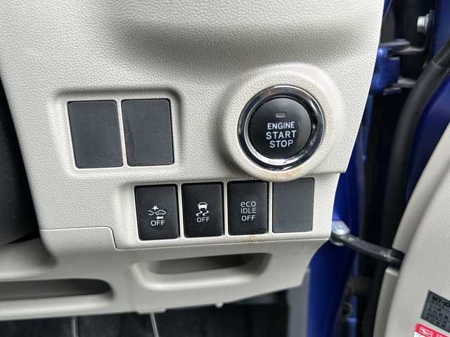 ダイハツ キャスト スタイル G SAⅡ 愛知県 2015(平27)年 11.6万km ディープブルークリスタルマイカ 登録時走行距離115567キロ/ワンオーナー/純正フロアマット/社外ナビ/オートライト/スマートキー/レーンキープアシスト/横滑り防止装置/イモビライザー/プッシュスタート/アイドリングストップ/４WD/取扱説明書/保証書