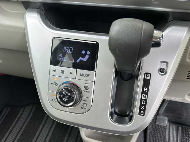 ダイハツ キャスト スタイル G SAⅡ 愛知県 2015(平27)年 11.6万km ディープブルークリスタルマイカ 登録時走行距離115567キロ/ワンオーナー/純正フロアマット/社外ナビ/オートライト/スマートキー/レーンキープアシスト/横滑り防止装置/イモビライザー/プッシュスタート/アイドリングストップ/４WD/取扱説明書/保証書