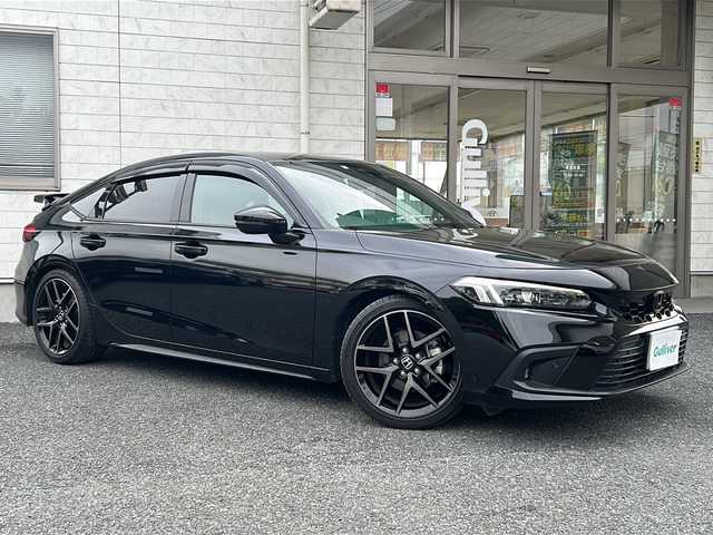 ホンダ シビック 埼玉県 2023(令5)年 2.5万km クリスタルブラックパール 1オーナー/純正ナビ/FM/AM/BT/DVD/TV/USB/前後ドラレコ/ビルトインETC2.0/スマホ連携/置くだけ充電/ヒートシーターD、N席/追従クルコン/TRC/レーンアシスト/衝突軽減B/ADB/ブラインドスポットモニター/電格ミラー/オートライト/LEDヘッドライト/保証書/取説