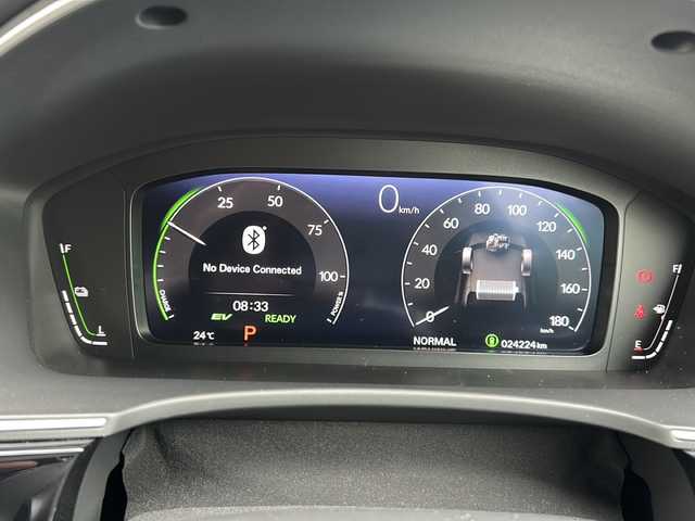 ホンダ シビック 埼玉県 2023(令5)年 2.5万km クリスタルブラックパール 1オーナー/純正ナビ/FM/AM/BT/DVD/TV/USB/前後ドラレコ/ビルトインETC2.0/スマホ連携/置くだけ充電/ヒートシーターD、N席/追従クルコン/TRC/レーンアシスト/衝突軽減B/ADB/ブラインドスポットモニター/電格ミラー/オートライト/LEDヘッドライト/保証書/取説