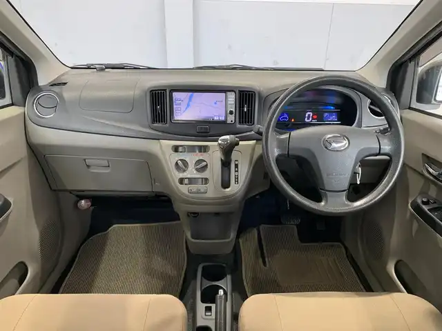 ダイハツ ミラ イース X メモリアルエディション 福井県 2013(平25)年 8.7万km ブラックマイカメタリック (株)IDOMが運営する【じしゃロン福井店】の自社ローン対象車両になります。こちらは現金またはオートローンご利用時の価格です。自社ローンご希望の方は別途その旨お申付け下さい/純正フルセグナビ/キーレスキー/純正14インチアルミ/純正フロアマット/電動格納ミラー/ヘッドライトレベライザー