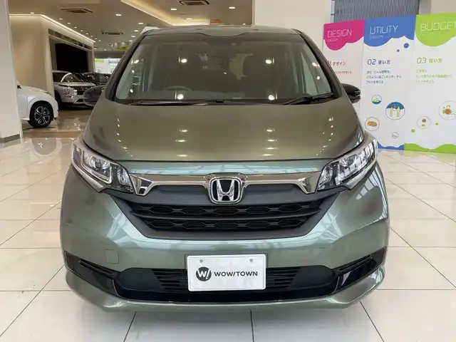 ホンダ フリード G ブラックスタイル 埼玉県 2022(令4)年 2.5万km シルバーミストグリーンM ホンダセンシング/社外SDナビ/　CD/DVD/BT/フルセグ/バックカメラ/両側パワースライドドア/レーダークルーズコントロール/レーンキープアシスト/シートヒーター/純正15インチアルミホイール/オートライト/アイドリングストップ/スマートキー/禁煙車