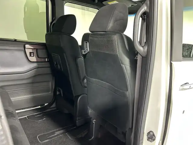 ホンダ Ｎ ＢＯＸ カスタム G EX ホンダセンシング 神奈川県 2020(令2)年 4.6万km プラチナホワイトパール ホンダセンシング/純正8型ナビ/・BT/フルセグTV/CD/DVD/SD/USB/バックカメラ/両側電動スライドドア/ビルトインETC/ドライブレコーダー/シートヒーター(D/N)/ECON/ステアリングスイッチ/Autoライト/LEDヘッドライト/フォグランプ/シートリフター/電動格納ミラー/ウィンカーミラー/純正フロアマット/純正14インチアルミホイール/純正ドアバイザー