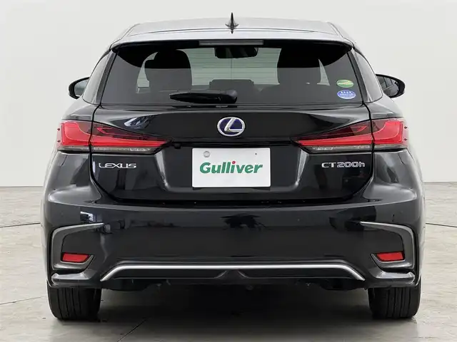 レクサス ＣＴ 200h バージョンC 福岡県 2017(平29)年 7.3万km グラファイトブラックガラスフレーク メーカーナビ／フルセグＴＶ　/バックカメラ　/ＥＴＣ２．０　/前方ドライブレコーダー　/レーダークルーズコントロール　/コーナーセンサー　/衝突被害軽減ブレーキ　/レーンキープ　/パドルシフト　/パワーシート　/シートヒーター