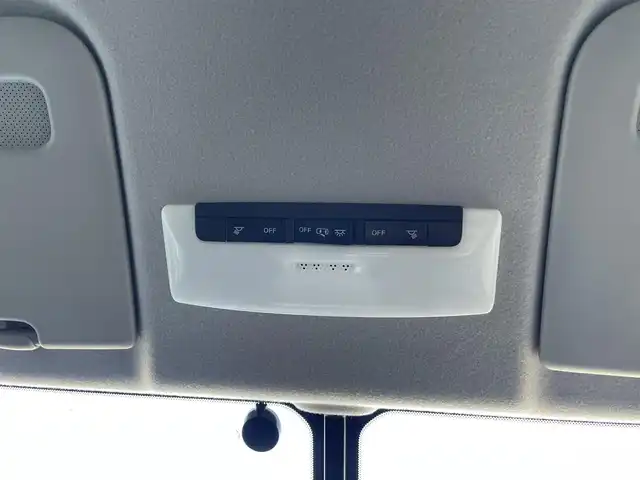 日産 セレナ ハイウェイスター Vセレクション 岡山県 2017(平29)年 5.3万km ブリリアントホワイトパール 純正ナビ　MM317D-W/フルセグTV、CD、DVD、Bluetooth、AM、FM/純正フリップダウンモニター/ETC/バックカメラ/クルーズコントロール/エマージェンシーブレーキ/両側パワースライドドア/TVキャンセラー/ドライブレコーダー