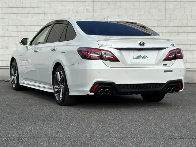 トヨタ クラウン ハイブリッド RS アドバンス 山口県 2018(平30)年 7.8万km ホワイトパールクリスタルシャイン 純正ナビ/(CD/SD/Bluetooth/AM/FM/フルセグTV)/バックカメラ/レーダークルーズコントロール/レーンキープアシスト/衝突被害軽減システム/デジタルインナーミラー/革巻ステアリング/ステアリングリモコン/パドルシフト/オートライト/オートマチックハイビーム/LEDヘッドライト/フォグランプ/ハーフレザーシート/前席パワーシート/オートホールド/前後コーナーセンサー/電動格納ミラー/ブラインドスポットミラー/純正18インチアルミホイール/ビルトインETC2.0/前後ドライブレコーダー/純正フロアマット