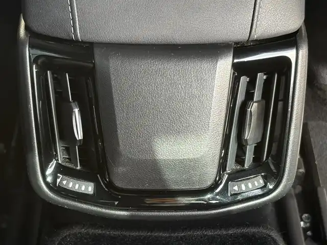 トヨタ クラウン ハイブリッド RS アドバンス 山口県 2018(平30)年 7.8万km ホワイトパールクリスタルシャイン 純正ナビ/(CD/SD/Bluetooth/AM/FM/フルセグTV)/バックカメラ/レーダークルーズコントロール/レーンキープアシスト/衝突被害軽減システム/デジタルインナーミラー/革巻ステアリング/ステアリングリモコン/パドルシフト/オートライト/オートマチックハイビーム/LEDヘッドライト/フォグランプ/ハーフレザーシート/前席パワーシート/オートホールド/前後コーナーセンサー/電動格納ミラー/ブラインドスポットミラー/純正18インチアルミホイール/ビルトインETC2.0/前後ドライブレコーダー/純正フロアマット