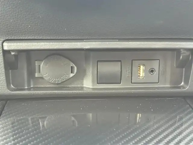 トヨタ クラウン ハイブリッド RS アドバンス 山口県 2018(平30)年 7.8万km ホワイトパールクリスタルシャイン 純正ナビ/(CD/SD/Bluetooth/AM/FM/フルセグTV)/バックカメラ/レーダークルーズコントロール/レーンキープアシスト/衝突被害軽減システム/デジタルインナーミラー/革巻ステアリング/ステアリングリモコン/パドルシフト/オートライト/オートマチックハイビーム/LEDヘッドライト/フォグランプ/ハーフレザーシート/前席パワーシート/オートホールド/前後コーナーセンサー/電動格納ミラー/ブラインドスポットミラー/純正18インチアルミホイール/ビルトインETC2.0/前後ドライブレコーダー/純正フロアマット