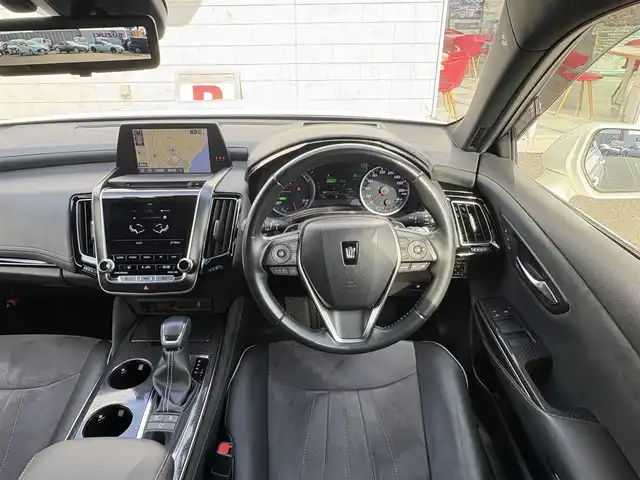 トヨタ クラウン ハイブリッド RS アドバンス 山口県 2018(平30)年 7.8万km ホワイトパールクリスタルシャイン 純正ナビ/(CD/SD/Bluetooth/AM/FM/フルセグTV)/バックカメラ/レーダークルーズコントロール/レーンキープアシスト/衝突被害軽減システム/デジタルインナーミラー/革巻ステアリング/ステアリングリモコン/パドルシフト/オートライト/オートマチックハイビーム/LEDヘッドライト/フォグランプ/ハーフレザーシート/前席パワーシート/オートホールド/前後コーナーセンサー/電動格納ミラー/ブラインドスポットミラー/純正18インチアルミホイール/ビルトインETC2.0/前後ドライブレコーダー/純正フロアマット