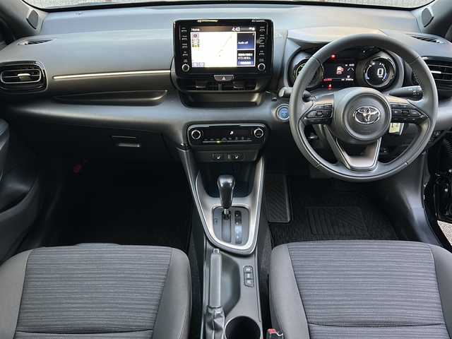 トヨタ ヤリス ハイブリッド Z 広島県 2020(令2)年 5.8万km ブラック 禁煙/TRDエアロ（F/S/R）/トヨタセーフティセンス/・プリクラッシュセーフティ/・レーンディパーチャーアラート/・レーントレーシングアシスト/・先行車発進お知らせ/・レーダークルーズコントロール/・RSA/・オートマチックハイビーム/クリアランスソナー/純正ディスプレイオーディオ/・ナビ/フルセグ/CD/DVD/Bluetooth/USB/Miracast/バックカメラ/革巻きステアリング/ステアリングスイッチ/電動格納ウィンカーミラー/LEDヘッドライト/オートライト/シートヒーター/前後ドライブレコーダー（DC-DR652）/ETC/スマートキー/プッシュスタート/スペアキー/純正フロアマット/純正16インチアルミホイール