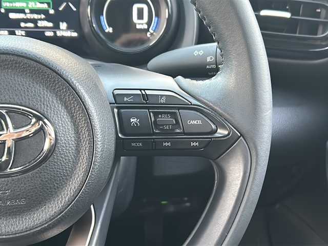 トヨタ ヤリス ハイブリッド Z 広島県 2020(令2)年 5.8万km ブラック 禁煙/TRDエアロ（F/S/R）/トヨタセーフティセンス/・プリクラッシュセーフティ/・レーンディパーチャーアラート/・レーントレーシングアシスト/・先行車発進お知らせ/・レーダークルーズコントロール/・RSA/・オートマチックハイビーム/クリアランスソナー/純正ディスプレイオーディオ/・ナビ/フルセグ/CD/DVD/Bluetooth/USB/Miracast/バックカメラ/革巻きステアリング/ステアリングスイッチ/電動格納ウィンカーミラー/LEDヘッドライト/オートライト/シートヒーター/前後ドライブレコーダー（DC-DR652）/ETC/スマートキー/プッシュスタート/スペアキー/純正フロアマット/純正16インチアルミホイール