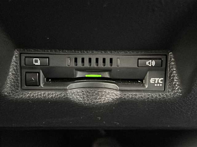 トヨタ ヤリス ハイブリッド Z 広島県 2020(令2)年 5.8万km ブラック 禁煙/TRDエアロ（F/S/R）/トヨタセーフティセンス/・プリクラッシュセーフティ/・レーンディパーチャーアラート/・レーントレーシングアシスト/・先行車発進お知らせ/・レーダークルーズコントロール/・RSA/・オートマチックハイビーム/クリアランスソナー/純正ディスプレイオーディオ/・ナビ/フルセグ/CD/DVD/Bluetooth/USB/Miracast/バックカメラ/革巻きステアリング/ステアリングスイッチ/電動格納ウィンカーミラー/LEDヘッドライト/オートライト/シートヒーター/前後ドライブレコーダー（DC-DR652）/ETC/スマートキー/プッシュスタート/スペアキー/純正フロアマット/純正16インチアルミホイール