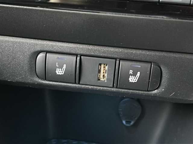 トヨタ ヤリス ハイブリッド Z 広島県 2020(令2)年 5.8万km ブラック 禁煙/TRDエアロ（F/S/R）/トヨタセーフティセンス/・プリクラッシュセーフティ/・レーンディパーチャーアラート/・レーントレーシングアシスト/・先行車発進お知らせ/・レーダークルーズコントロール/・RSA/・オートマチックハイビーム/クリアランスソナー/純正ディスプレイオーディオ/・ナビ/フルセグ/CD/DVD/Bluetooth/USB/Miracast/バックカメラ/革巻きステアリング/ステアリングスイッチ/電動格納ウィンカーミラー/LEDヘッドライト/オートライト/シートヒーター/前後ドライブレコーダー（DC-DR652）/ETC/スマートキー/プッシュスタート/スペアキー/純正フロアマット/純正16インチアルミホイール