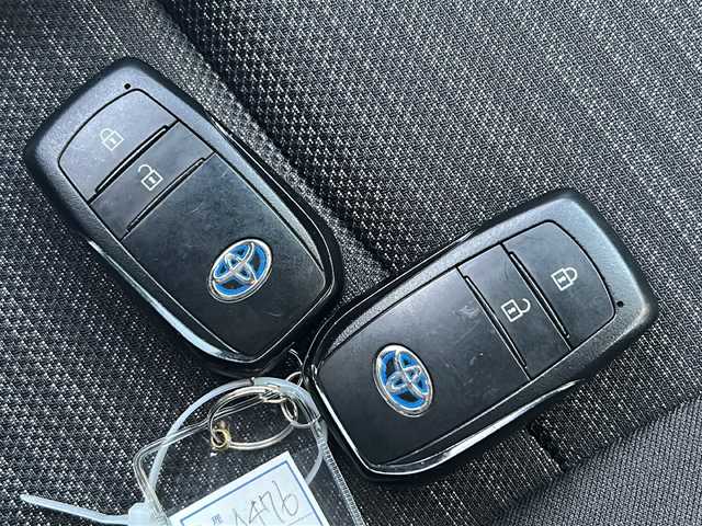 トヨタ ヤリス ハイブリッド Z 広島県 2020(令2)年 5.8万km ブラック 禁煙/TRDエアロ（F/S/R）/トヨタセーフティセンス/・プリクラッシュセーフティ/・レーンディパーチャーアラート/・レーントレーシングアシスト/・先行車発進お知らせ/・レーダークルーズコントロール/・RSA/・オートマチックハイビーム/クリアランスソナー/純正ディスプレイオーディオ/・ナビ/フルセグ/CD/DVD/Bluetooth/USB/Miracast/バックカメラ/革巻きステアリング/ステアリングスイッチ/電動格納ウィンカーミラー/LEDヘッドライト/オートライト/シートヒーター/前後ドライブレコーダー（DC-DR652）/ETC/スマートキー/プッシュスタート/スペアキー/純正フロアマット/純正16インチアルミホイール