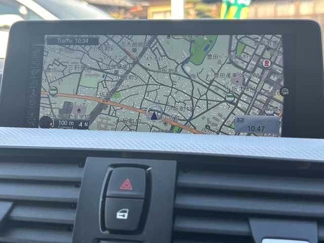 ＢＭＷ ３２０ｄ ツーリング Mスポーツ 愛知県 2015(平27)年 7.9万km アルピンホワイトⅢ ・禁煙車/・フロントリップスポイラー/・純正HDDナビ/・Bluetooth/・CD/DVD/・ドライブレコーダー/・バックカメラ/・ETC/・インテリジェントセーフティ/・ブレーキ機能付き警告/・レーンディパーチャーウォーニング/・アダプティブクルーズコントロール/・パークディスタンスコントロール（コーナーセンサー）/・前席パワーシート/・HIDオートライト/・電動格納ミラーウィンカー/・フロアマット/・ルーフレール/・純正１８インチアルミ/・パワーバックドア/・新車保証書/・取扱説明書/・スペアキー