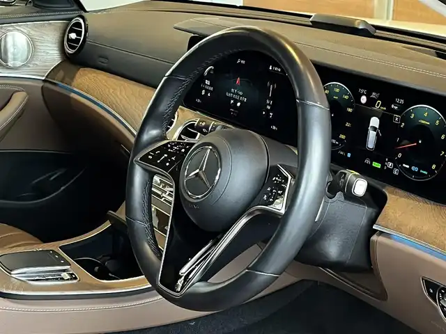 メルセデス・ベンツ Ｍ・ベンツ Ｅ４５０ 4マチック ステーションワゴン エクスクルーシブ 宮城県 2021(令3)年 2.9万km 白 エクスクルーシブパッケージ/レーダーセーフティパッケージ/パノラミックスライディングルーフ/Burmesterサラウンドサウンドシステム/ヘッドアップディスプレイ/MBUX/360°カメラシステム/ブラウンレザーシート/メモリ機能付きパワーシート/シートベンチレーション/シートヒーター/キーレスゴー/パワーバックドア/純正18インチAW/マルチビームLEDヘッドライト/オートマチックハイビーム/ドライブレコーダー