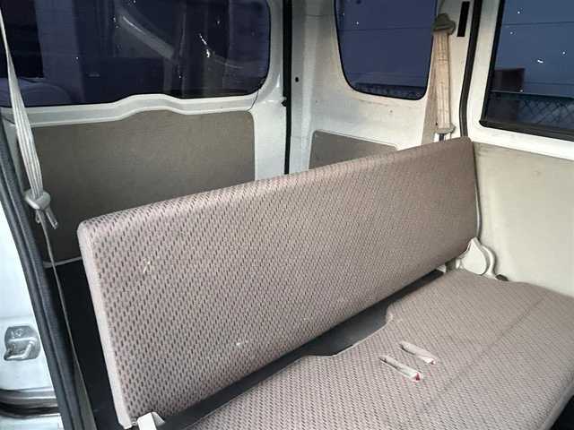 スズキ エブリイ PC 福岡県 2015(平27)年 7.1万km スペリアホワイト (株)IDOMが運営する【じしゃロン八幡西店】の自社ローン専用車両になります。こちらは現金またはオートローンご利用時の価格です。自社ローンご希望の方は別途その旨お申付け下さい/ｃｌａｒｉｏｎナビ　/　「Bluetooth/フルセグ/CD/DVD」/デジタルインナーミラー　/衝突軽減ブレーキシステム/ドライブレコーダー　/トラクションコントロール　/横滑り防止装置/ドアバイザ－　/リモコンキー/純正アルミ