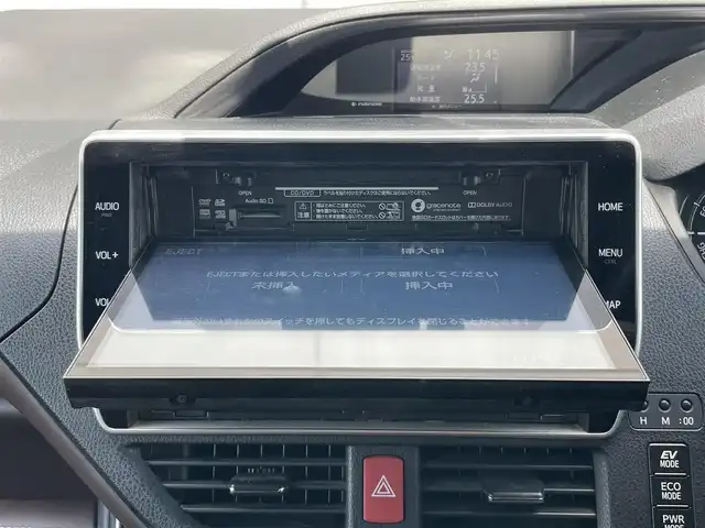 トヨタ エスクァイア ハイブリッド Gi プレミアムパッケージ 千葉県 2019(令1)年 9万km ホワイトパールクリスタルシャイン 純正ナビ(NSZN-Z68T)/フルセグTV/CD/DVD/BT/バックカメラ/純正フリップダウンモニター/D+N席シートヒーター/ステアリングスイッチ/ステアリングヒーター/電動格納ミラー/オートミラー/ウインカーミラー