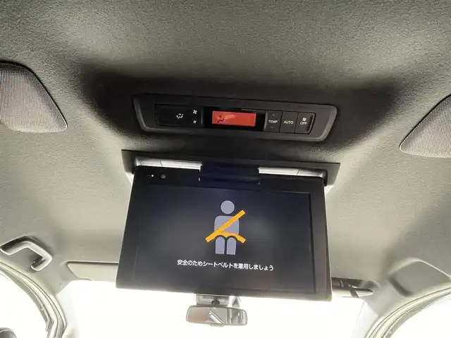 トヨタ エスクァイア ハイブリッド Gi プレミアムパッケージ 千葉県 2019(令1)年 9万km ホワイトパールクリスタルシャイン 純正ナビ(NSZN-Z68T)/フルセグTV/CD/DVD/BT/バックカメラ/純正フリップダウンモニター/D+N席シートヒーター/ステアリングスイッチ/ステアリングヒーター/電動格納ミラー/オートミラー/ウインカーミラー