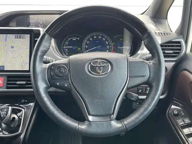 トヨタ エスクァイア ハイブリッド Gi プレミアムパッケージ 千葉県 2019(令1)年 9万km ホワイトパールクリスタルシャイン 純正ナビ(NSZN-Z68T)/フルセグTV/CD/DVD/BT/バックカメラ/純正フリップダウンモニター/D+N席シートヒーター/ステアリングスイッチ/ステアリングヒーター/電動格納ミラー/オートミラー/ウインカーミラー