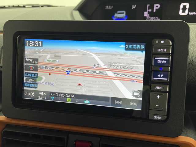 ダイハツ タント ファンクロスターボ 千葉県 2023(令5)年 2.1万km ブラックマイカメタリック 禁煙車/スマートアシスト/純正ナビ（NMZL-W730）/CD/DVD/Bluetooth/HDMI/フルセグTV/アラウンドビューモニター/両側電動スライドドア/衝突軽減ブレーキ/車線逸脱警報/ふらつき警報/先行車発進お知らせ/標識認識機能/コーナーセンサー/ビルトインETC/ブレーキホールド/LEDオートライト/シートヒーター/プッシュスタート/スマートキー